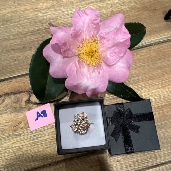 Adorable Hello Kitty Cat Kitten Silvertone Costume Adjustable Ring NEW w Box A8 - Picture 9 of 9